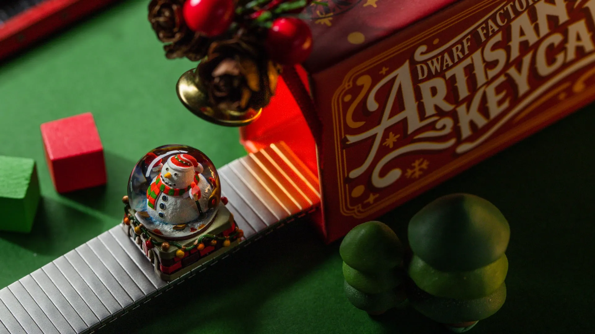 Dwarf Factory ArtiSANTA Christmas Artisan Keycaps