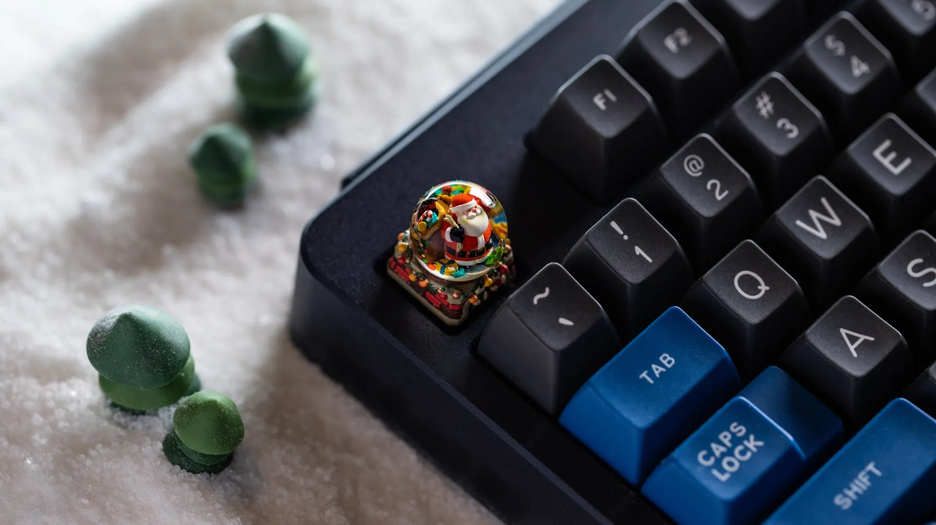 Dwarf Factory ArtiSANTA Christmas Artisan Keycaps