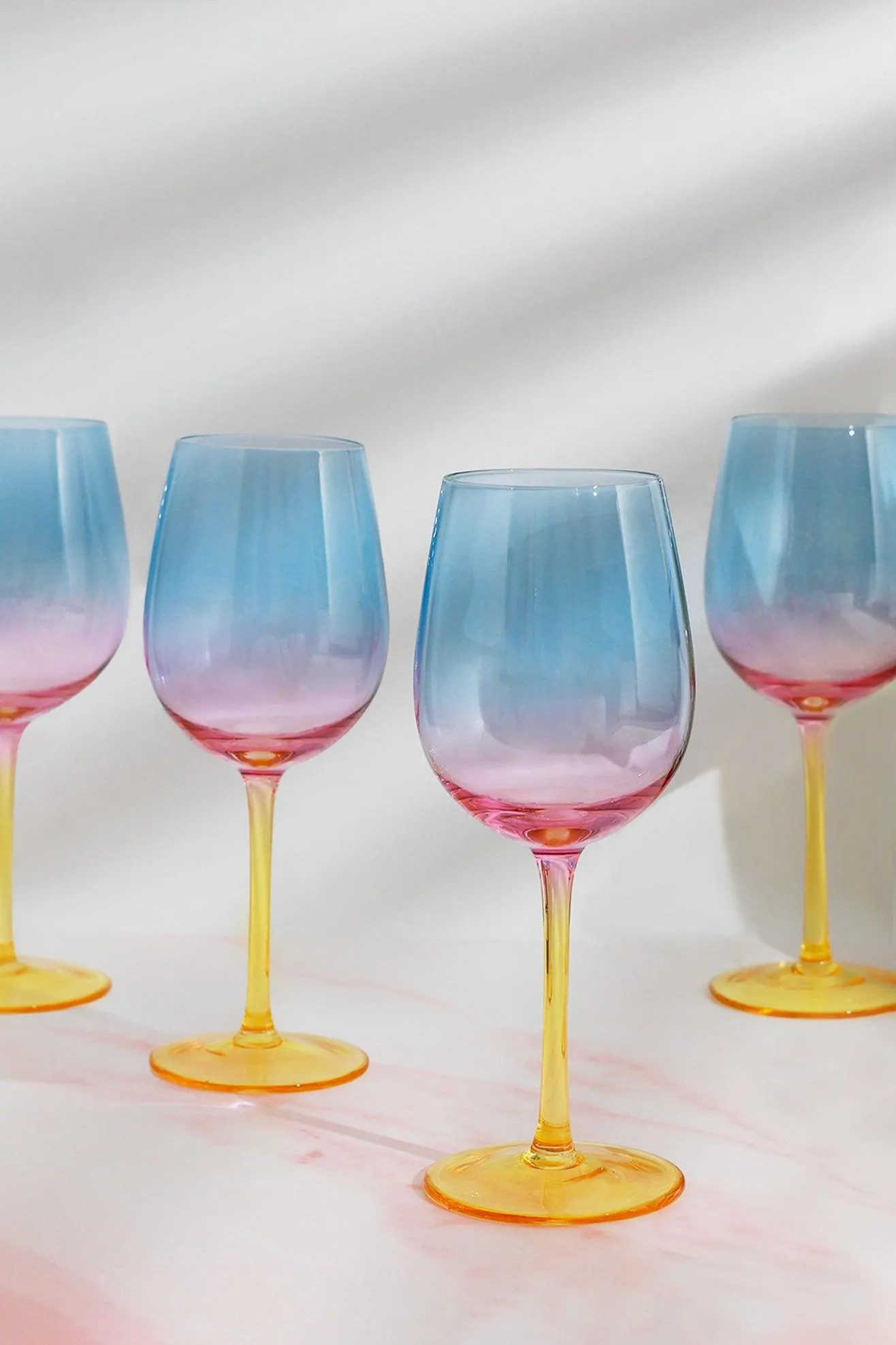 Set of 4 Wine Glasses with a Rainbow Hue